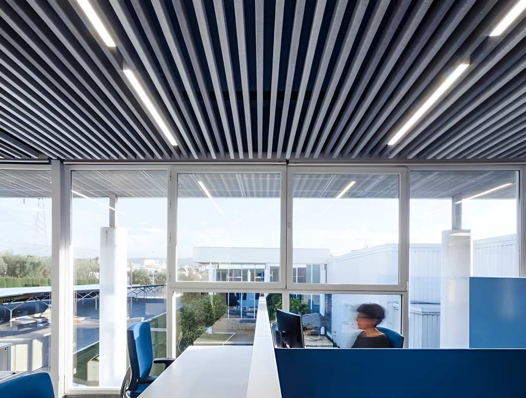 Oficina-en-color-azul.jpg